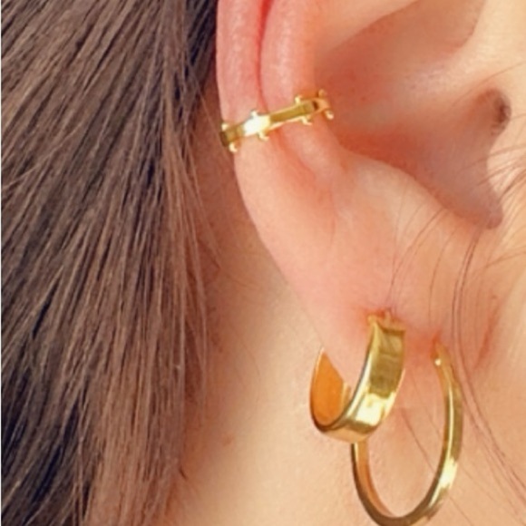 14k Gold Vermeil Dainty Ear Cuff - Picture 15 of 16